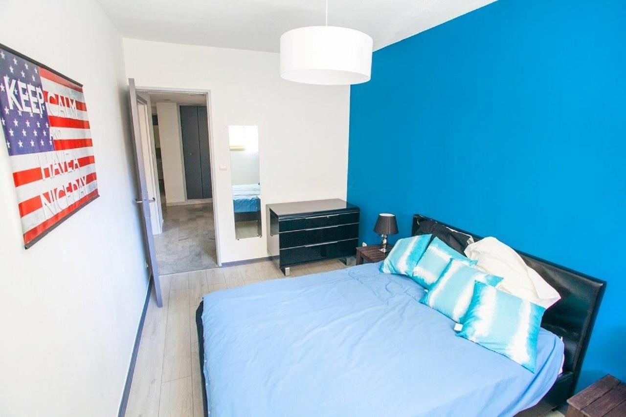 Appartement 3 pièces tout confort au centre de Nizza Esterno foto