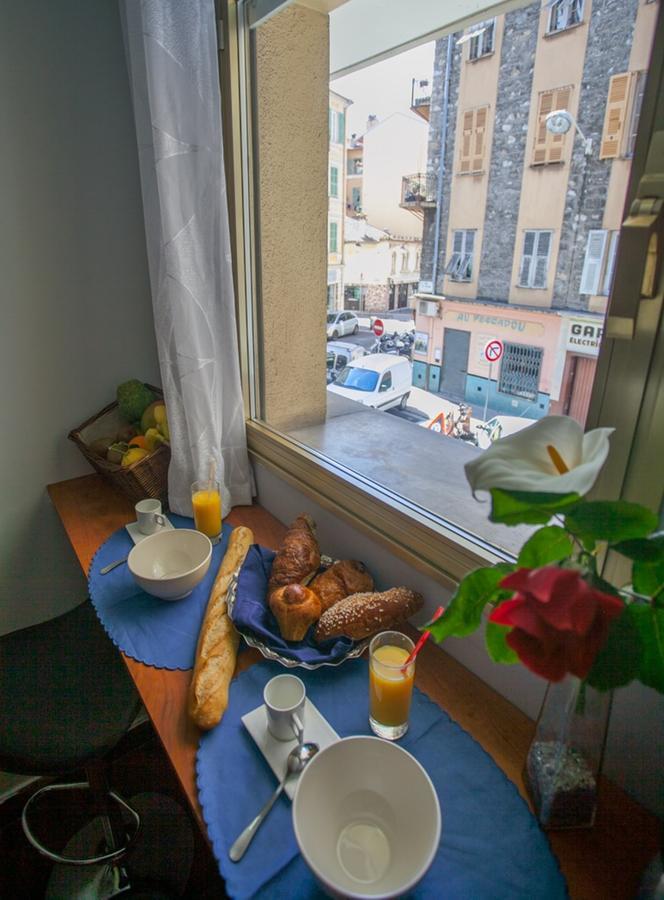 Appartement 3 pièces tout confort au centre de Nizza Esterno foto