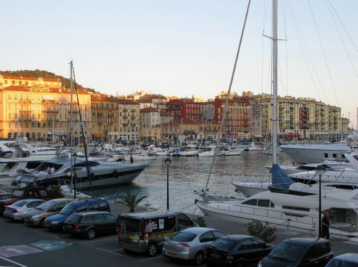 Appartement 3 pièces tout confort au centre de Nizza Esterno foto