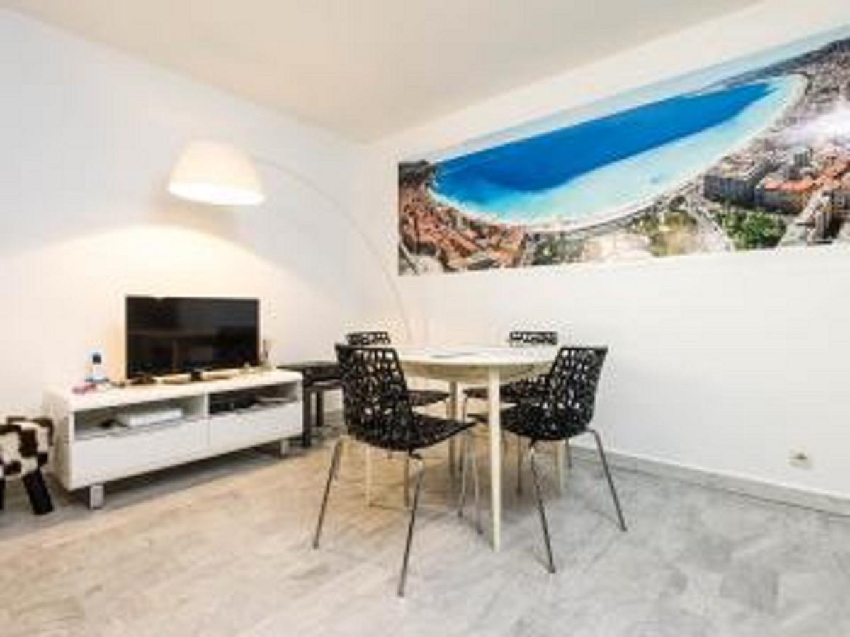 Appartement 3 pièces tout confort au centre de Nizza Esterno foto