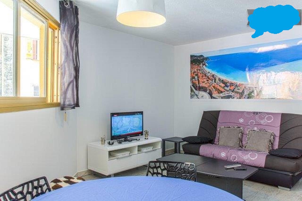 Appartement 3 pièces tout confort au centre de Nizza Esterno foto