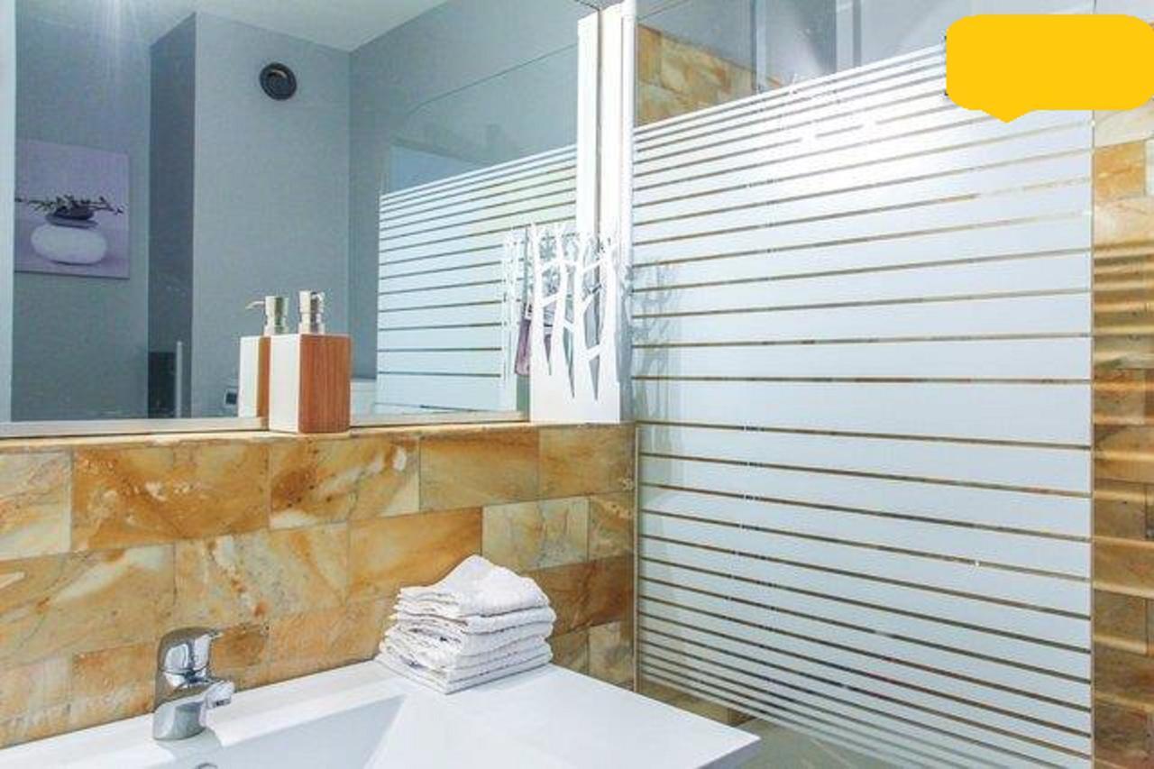 Appartement 3 pièces tout confort au centre de Nizza Esterno foto