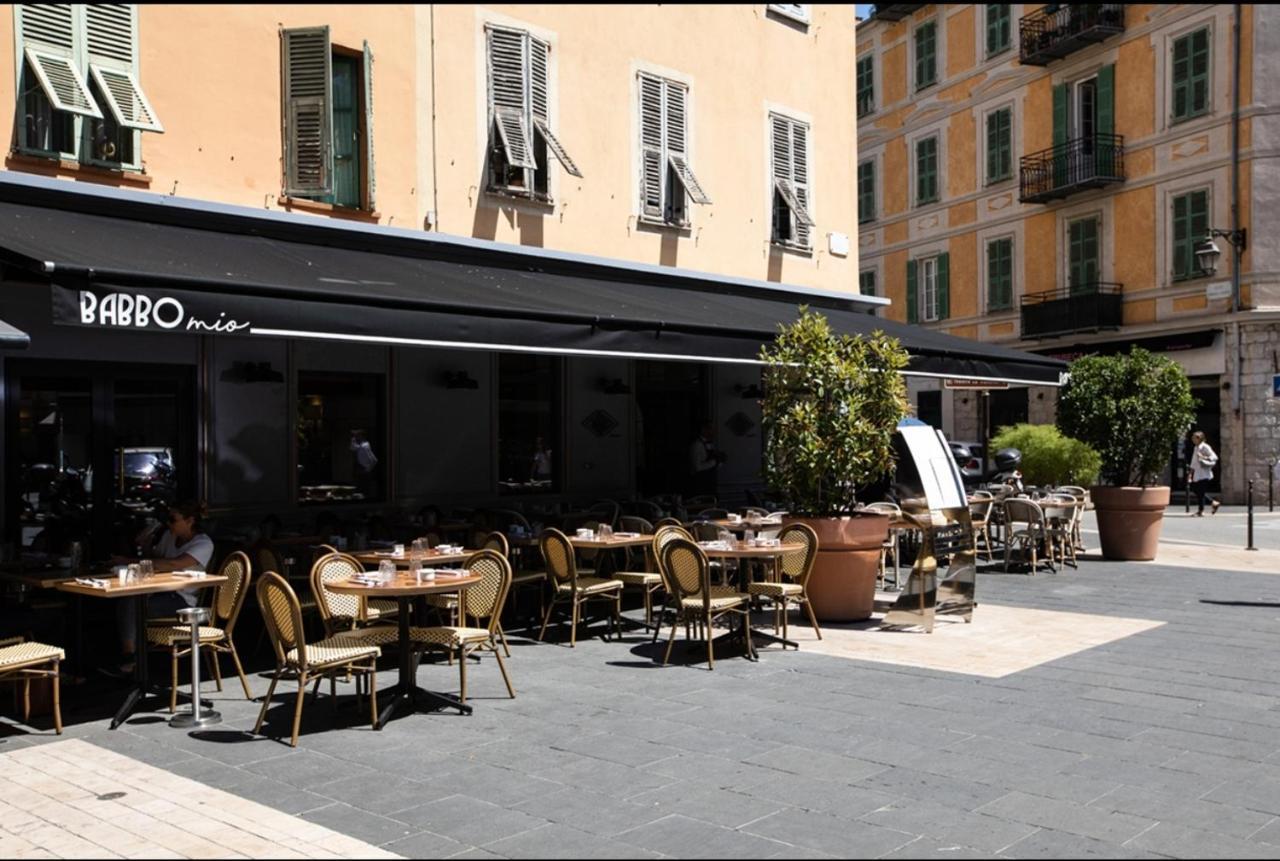 Appartement 3 pièces tout confort au centre de Nizza Esterno foto